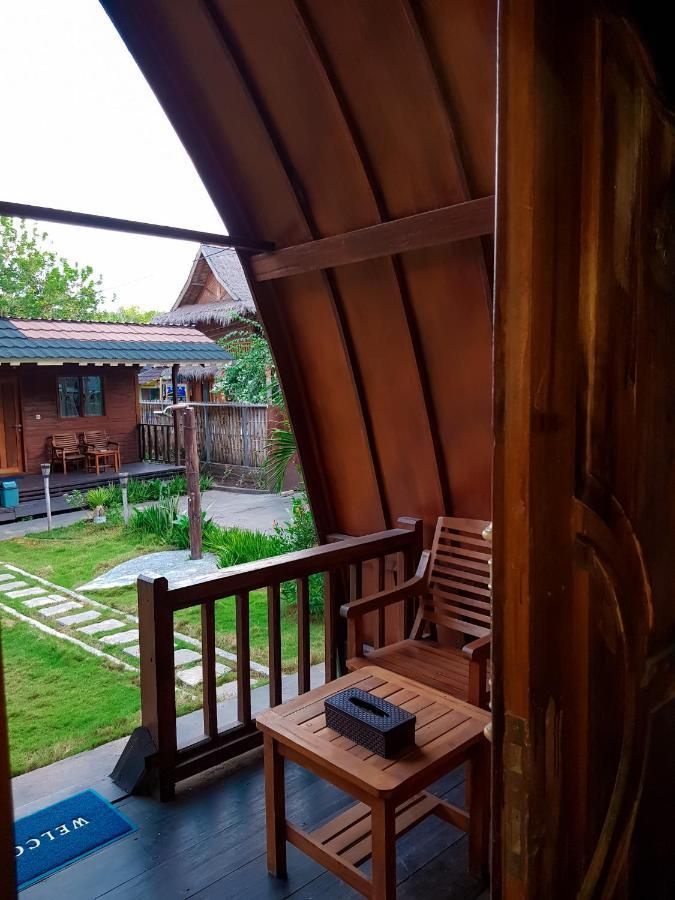 Leaf Coco Bungalow Gili Air Exterior photo